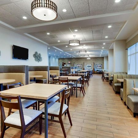 Drury Inn & Suites Orlando Near Universal Orlando Resort Екстериор снимка