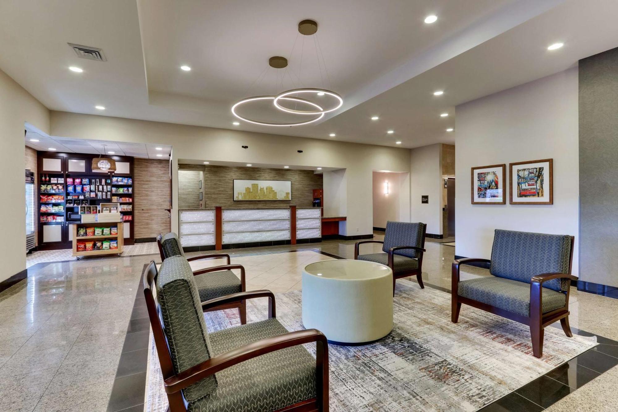 Drury Inn & Suites Orlando Near Universal Orlando Resort Екстериор снимка