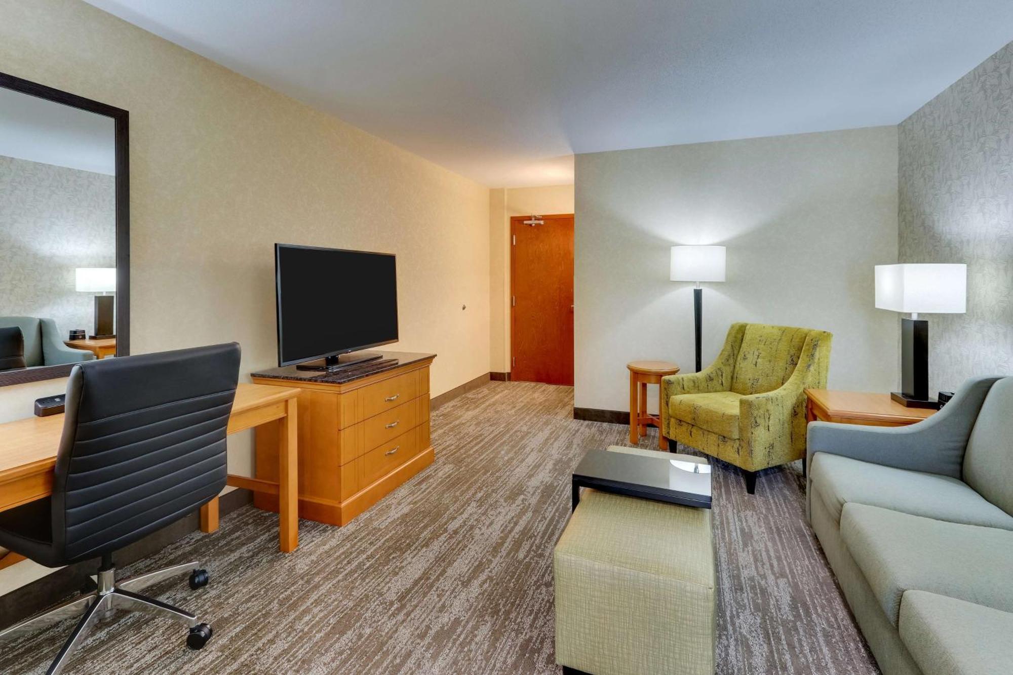 Drury Inn & Suites Orlando Near Universal Orlando Resort Екстериор снимка