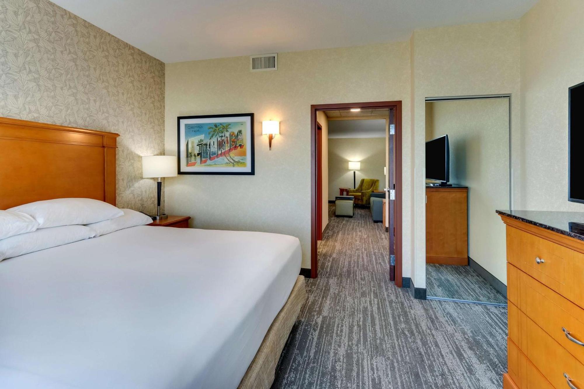 Drury Inn & Suites Orlando Near Universal Orlando Resort Екстериор снимка