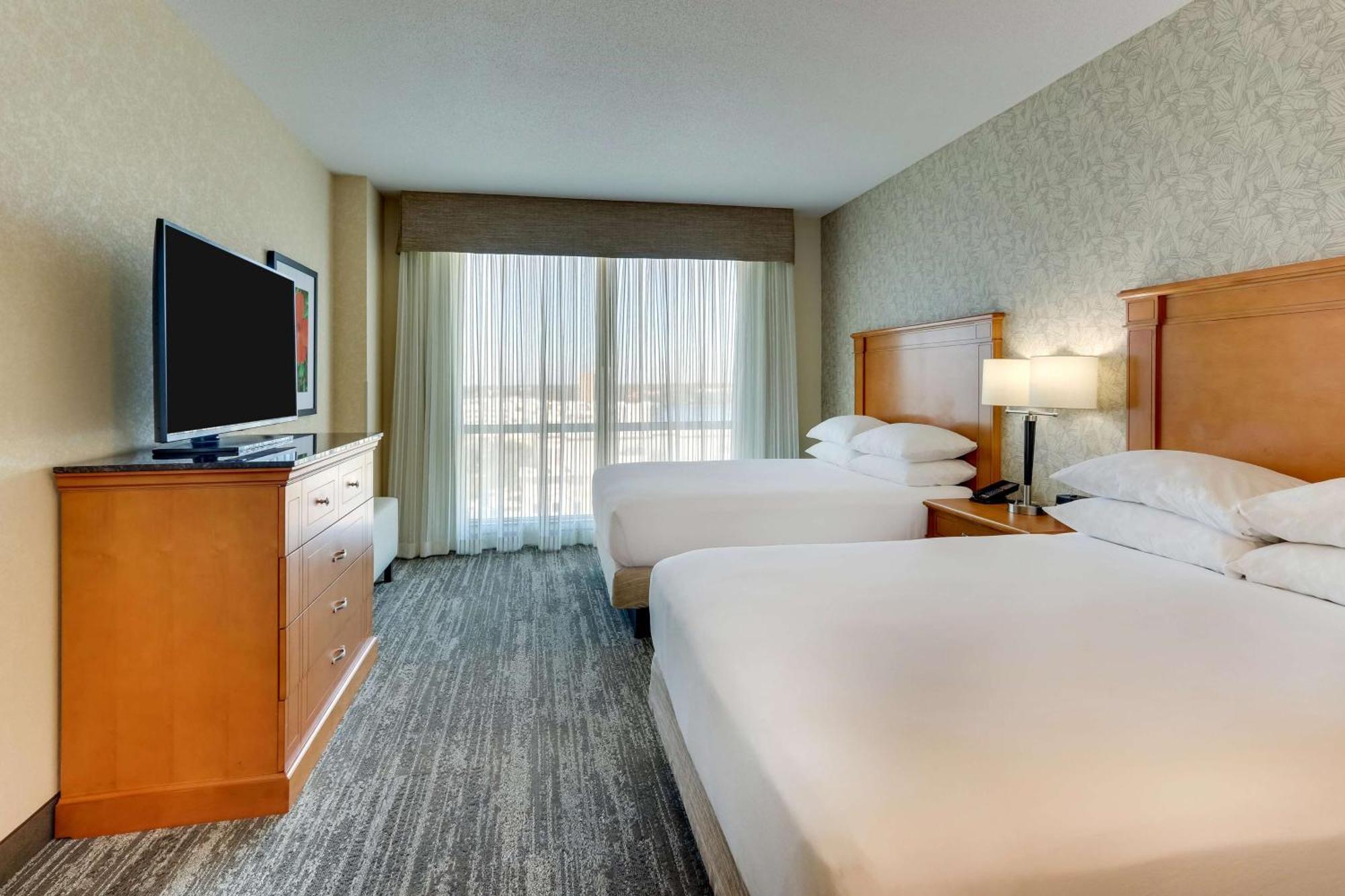 Drury Inn & Suites Orlando Near Universal Orlando Resort Екстериор снимка