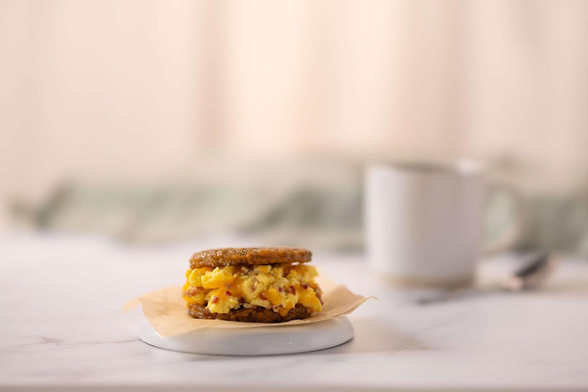 Drury Inn & Suites Orlando Near Universal Orlando Resort Екстериор снимка